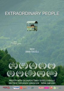 "Sıra Dışı İnsanlar" belgeseli afişi