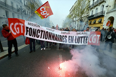 Fransa’da memurlar greve gidiyor