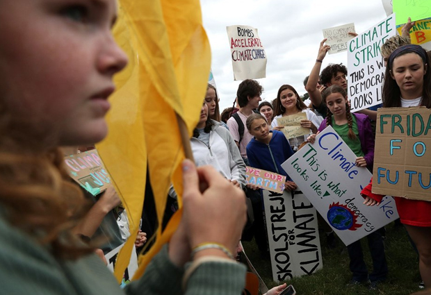 İklim aktivisti Thunberg’den Beyaz Saray önünde protesto