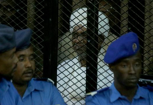 Sudan eski liderine 2 yıllık rehabilitasyon gözetimi